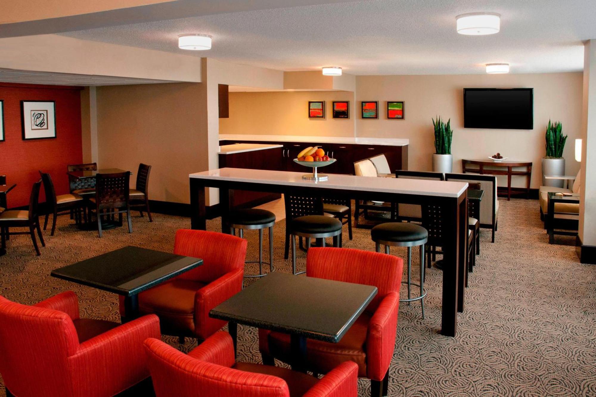 Sheraton Imperial Hotel Raleigh-Durham Airport At Research Triangle Park Exterior photo